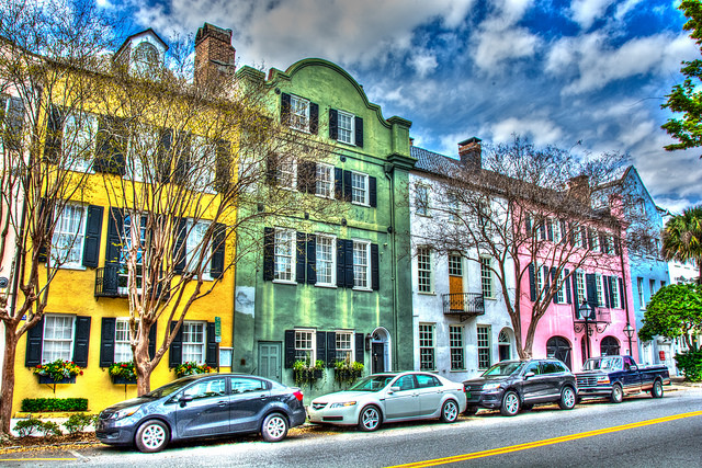 Read more about the article American: Phoenix – Charleston, South Carolina (and vice versa). $194. Roundtrip, including all Taxes