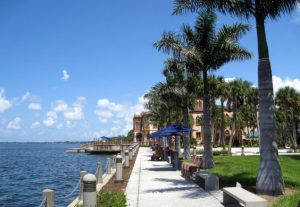 Read more about the article American: Portland – Sarasota, Florida (and vice versa). $251. Roundtrip, including all Taxes