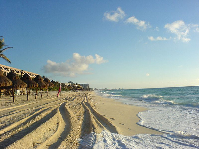 Read more about the article American: Portland – Cancun, Mexico. $343. Roundtrip, including all Taxes