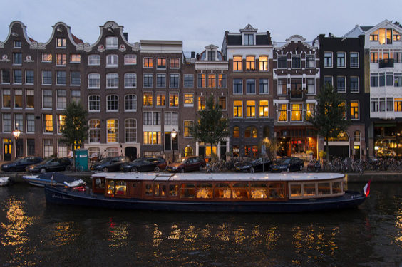 You are currently viewing Delta: Phoenix – Amsterdam, Netherlands. $552 (Basic Economy) / $722 (Regular Economy). Roundtrip, including all Taxes